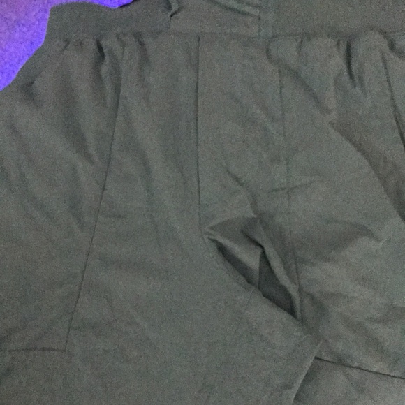 Lululemon training license to train. - Picture 6 of 7